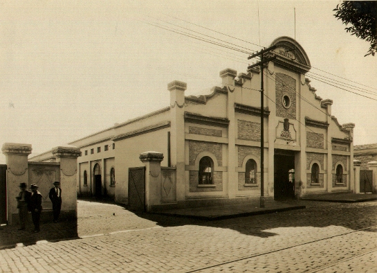 0071-Garagem Municipal,  Rua Afonso Pena. ca 1929.