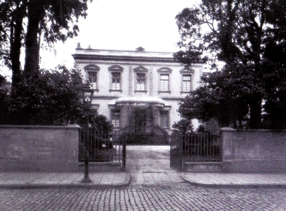 Residncia Augusto Queiros, fachada lateral, c.1925.