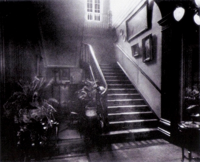 Residência Augusto Queiros, hall, c.1925.