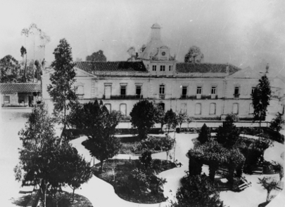 Jardim público do Largo Municipal, 1887.